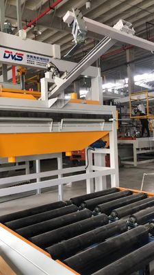 खरीदें 1600 टन शॉर्ट साइकल लैमिनेशन हॉट प्रेस मशीन मेलामाइन बोर्ड मशीन online manufacture