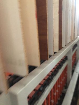 खरीदें लघु चक्र मेलामाइन लेमिनेटिंग हॉट प्रेस मशीन मेलामाइन प्रेस मशीन online manufacture